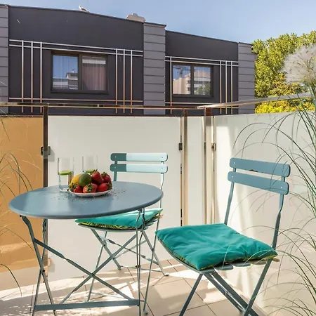 Seaside Kasprowicza 14 *